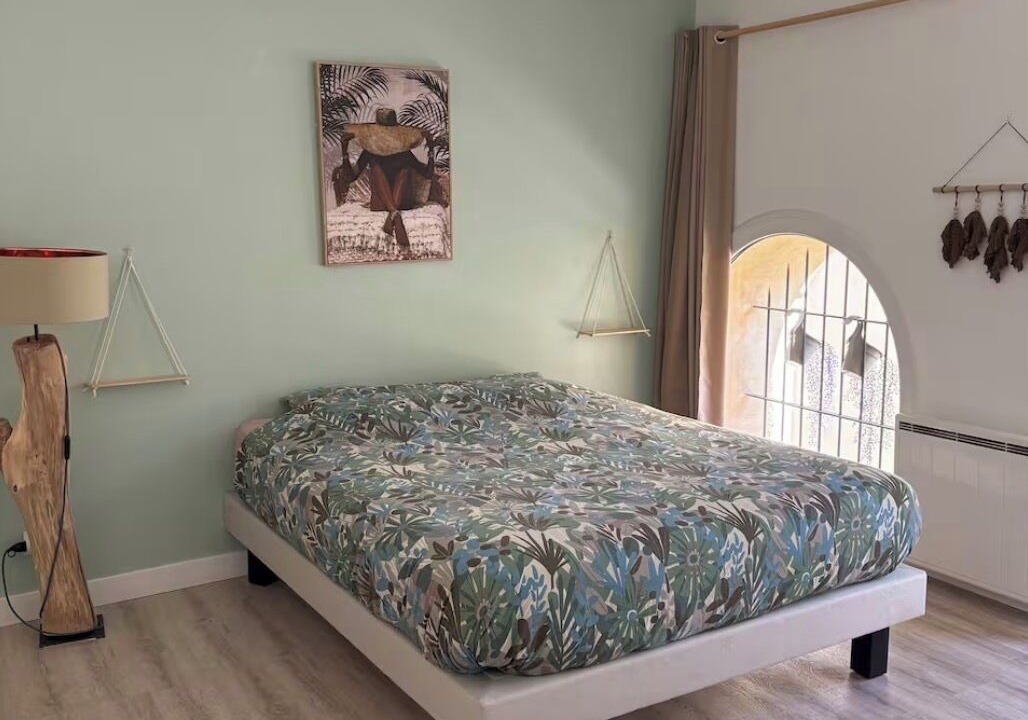 Photo of Bedroom in Lambesc