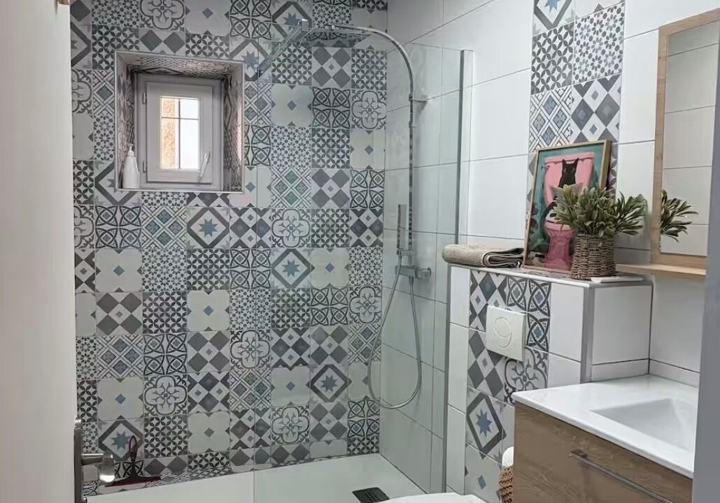 Photo of Bathroom in Lambesc