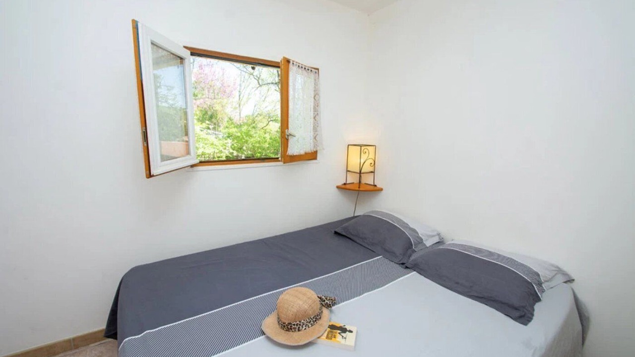 Photo of Bedroom in Saignon