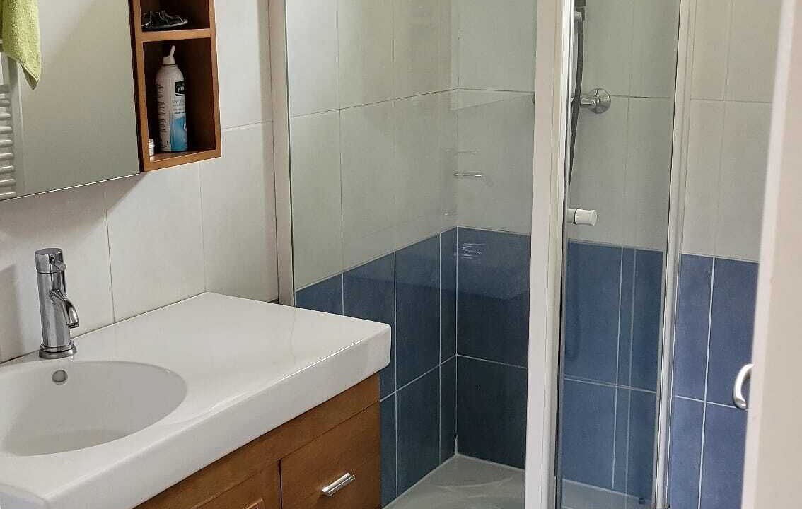 Photo of Bathroom in Villetelle