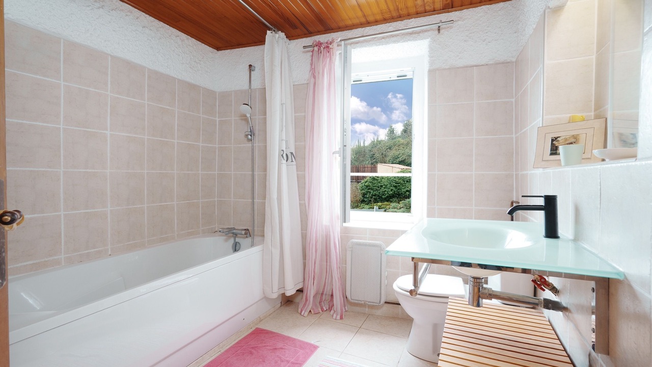 Photo of Bathroom in Ferrieres-Poussarou