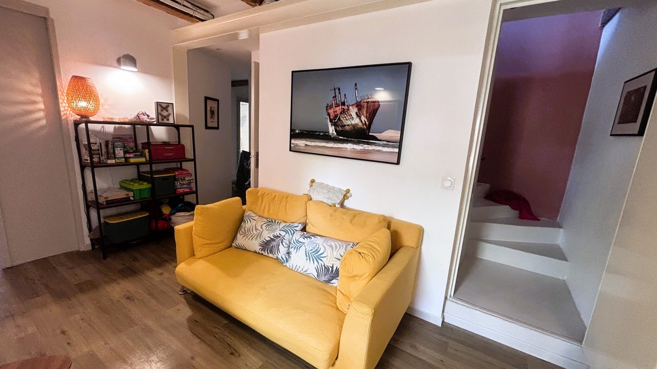 Photo of Livingroom in Bompard
