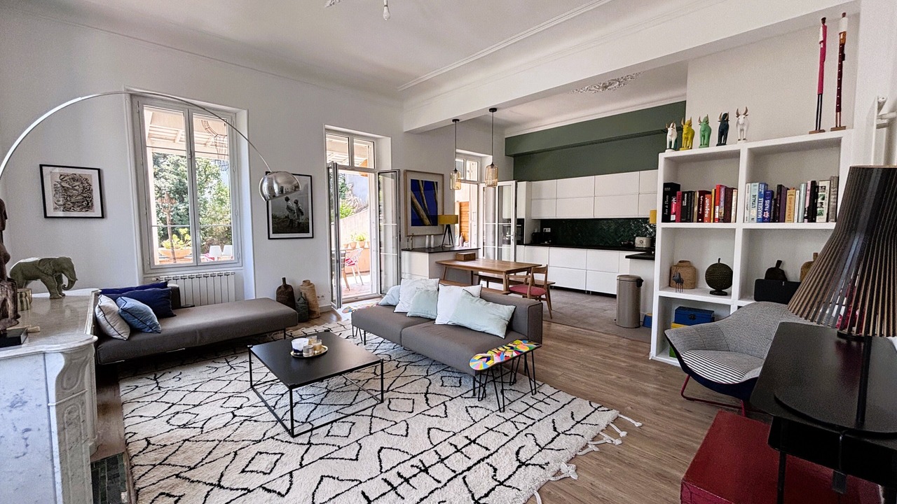 Photo of Livingroom in Bompard