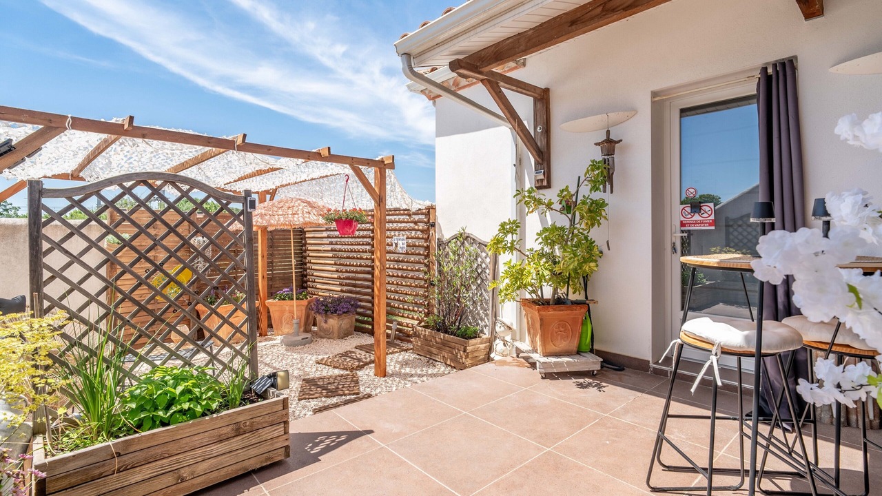 Photo of Patio Balcony in Villeneuve-les-Beziers