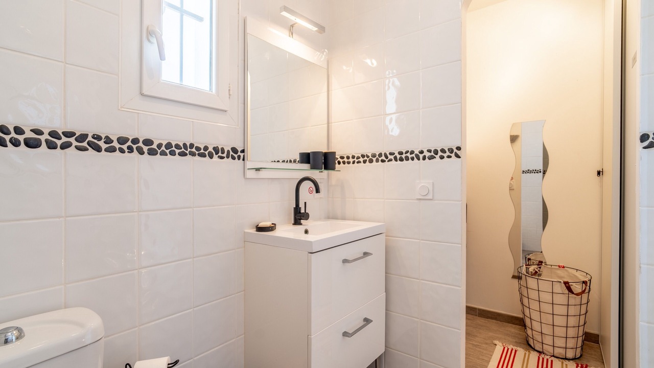 Photo of Bathroom in Villeneuve-les-Beziers