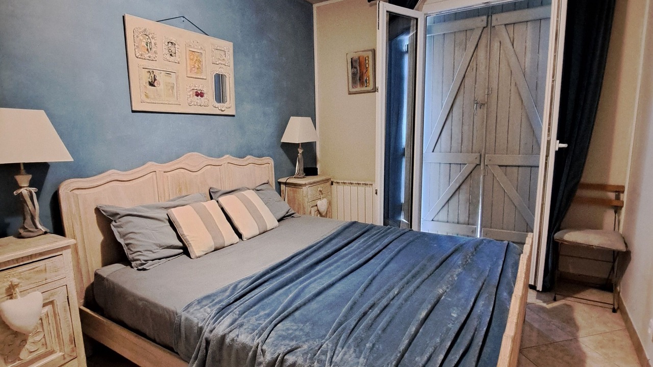 Photo of Bedroom in Aurons