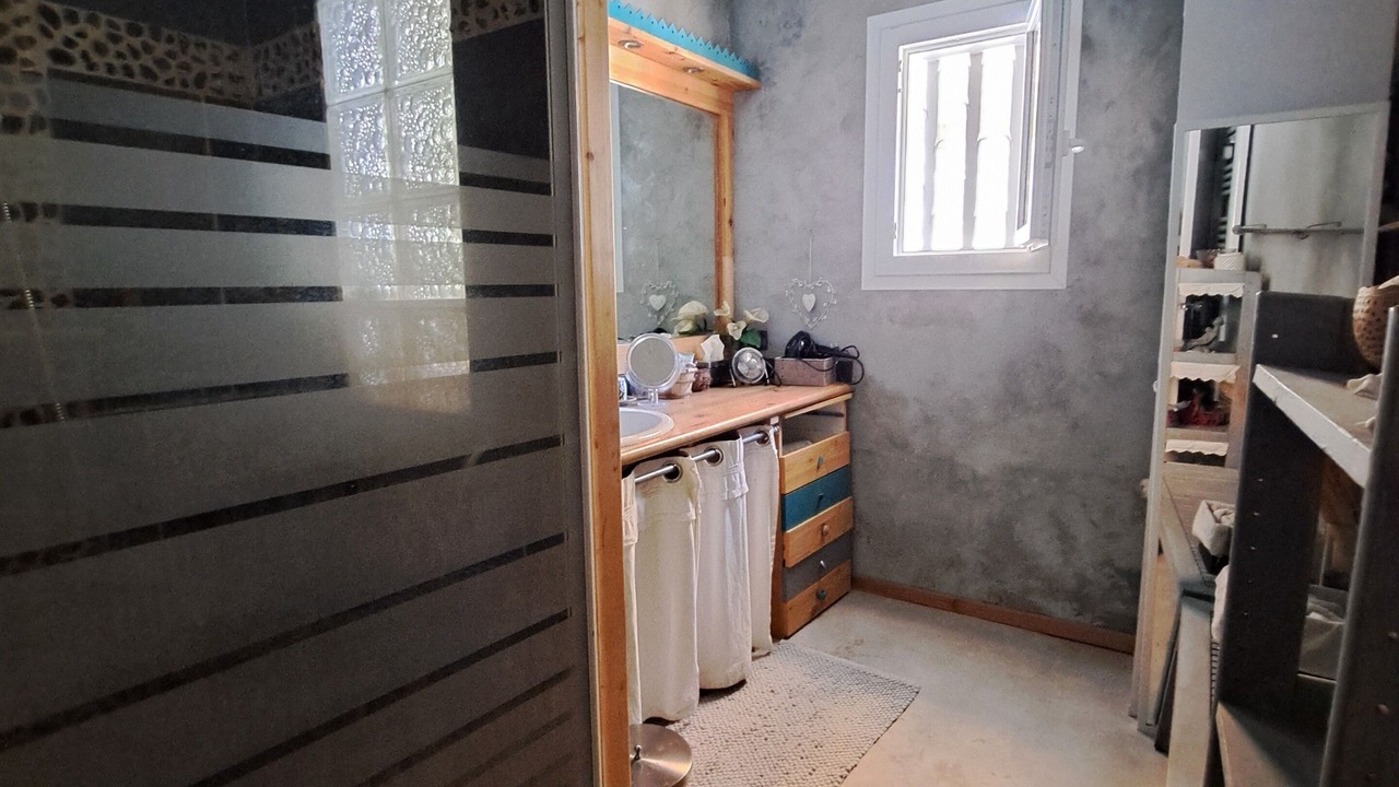 Photo of Bathroom in Aurons