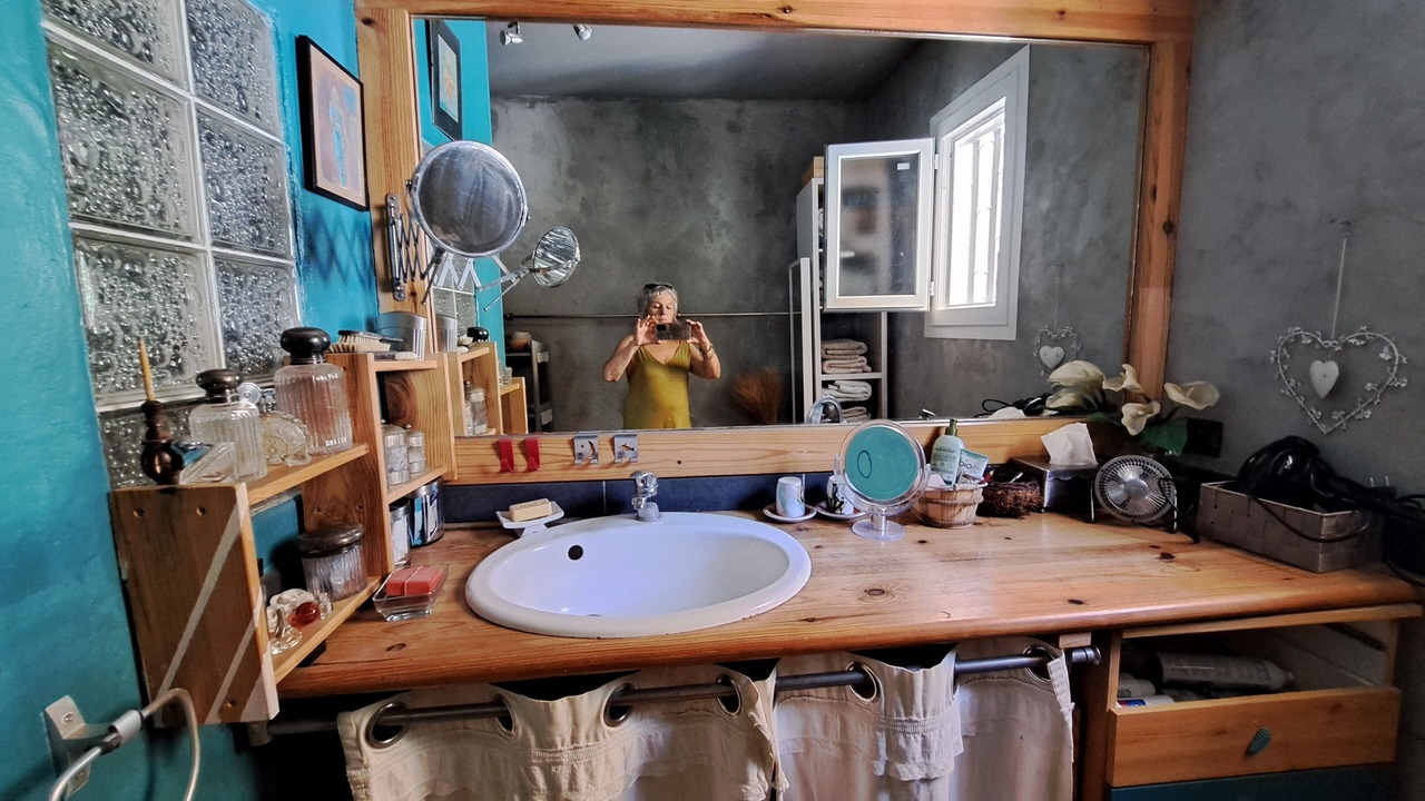 Photo of Bathroom in Aurons