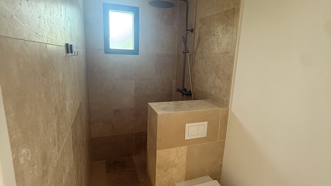 Photo of Bathroom in Flayosc
