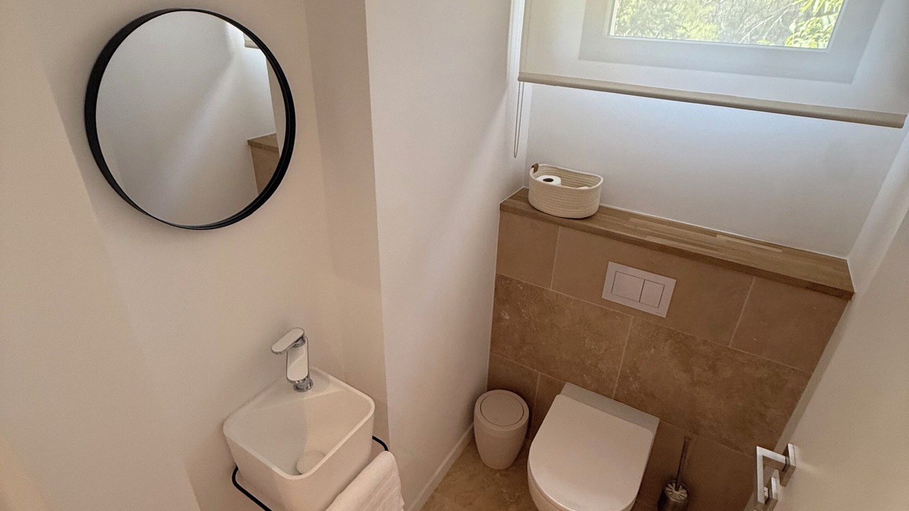 Photo of Bathroom in Flayosc