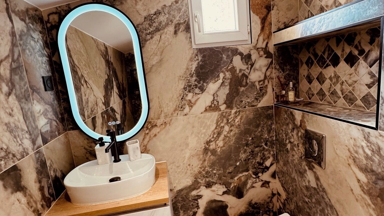 Photo of Bathroom in Chateauneuf-les-Martigues