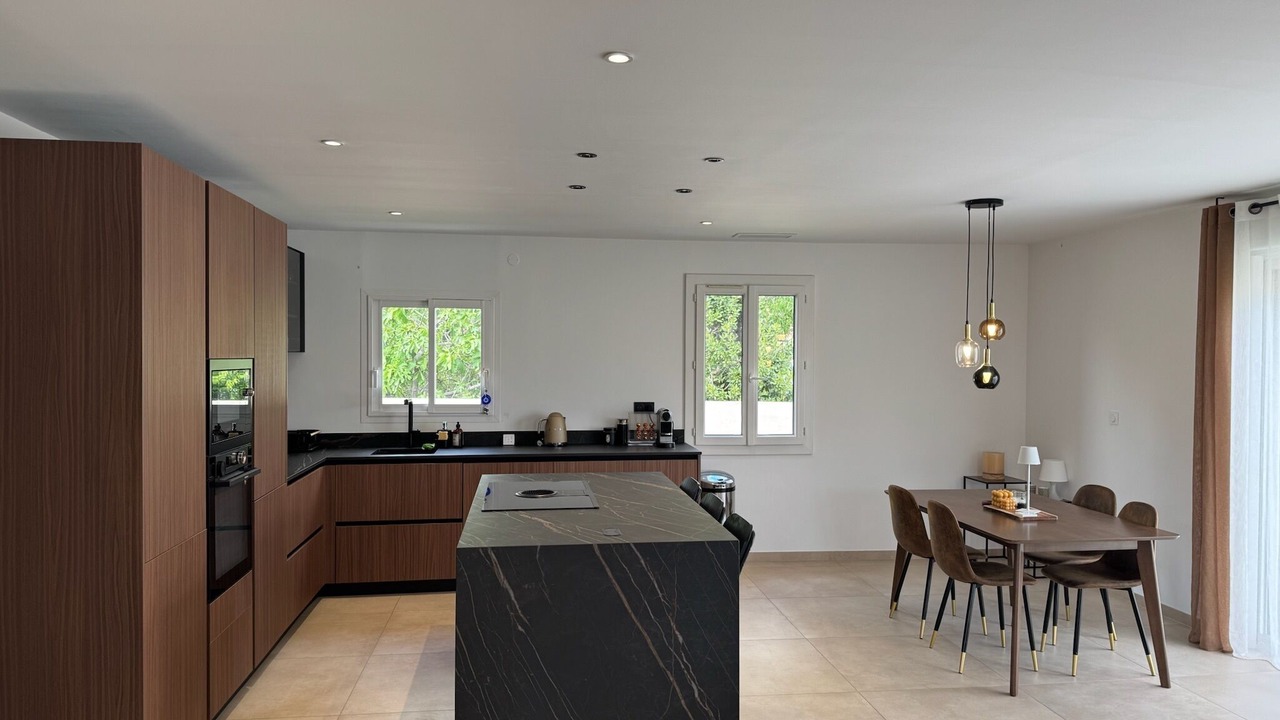 Photo of Kitchen in Chateauneuf-les-Martigues