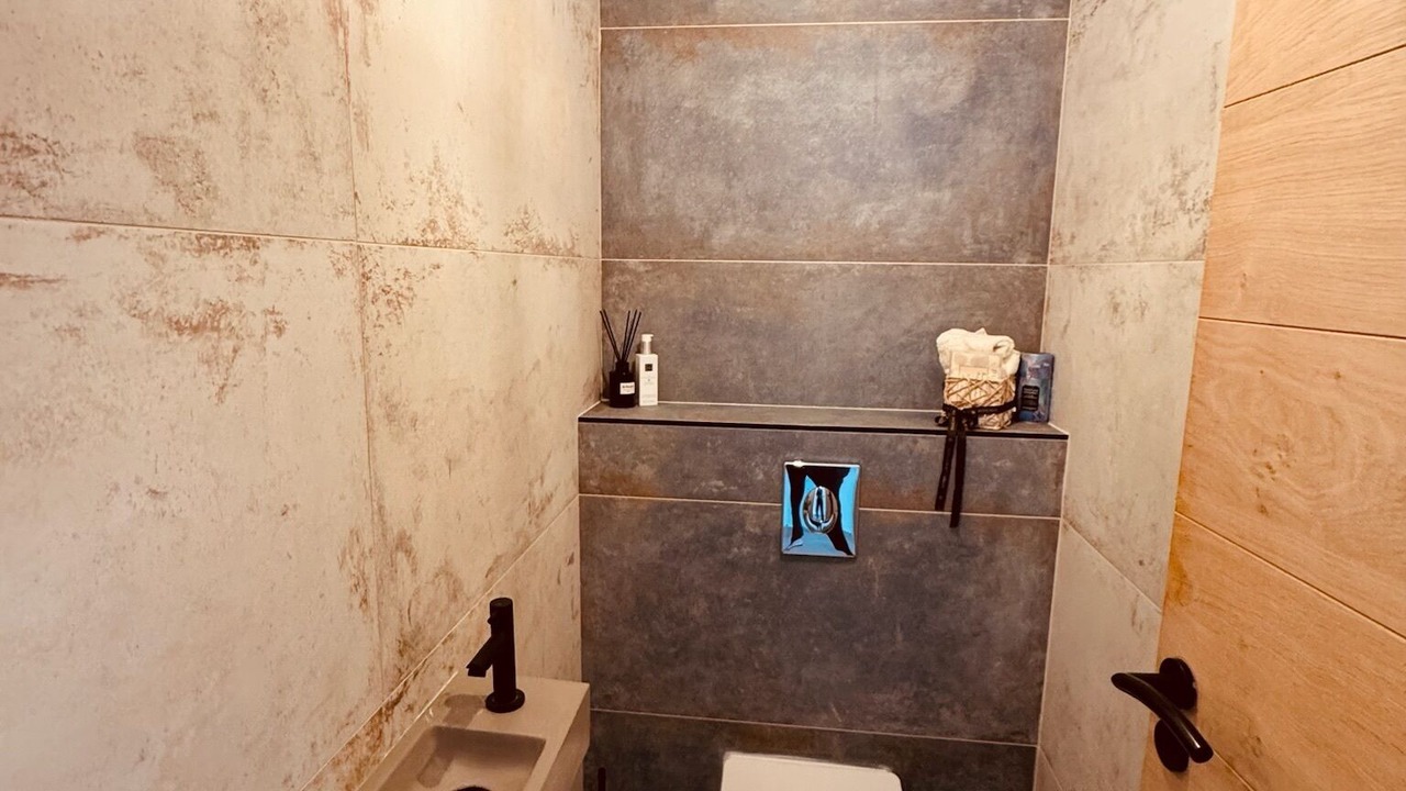 Photo of Bathroom in Chateauneuf-les-Martigues