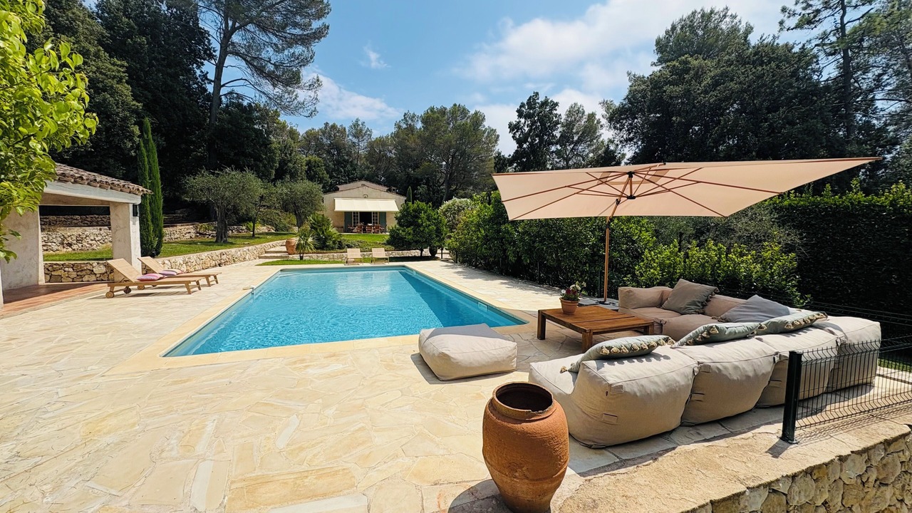 Photo of Outdoor in Roquefort-les-Pins