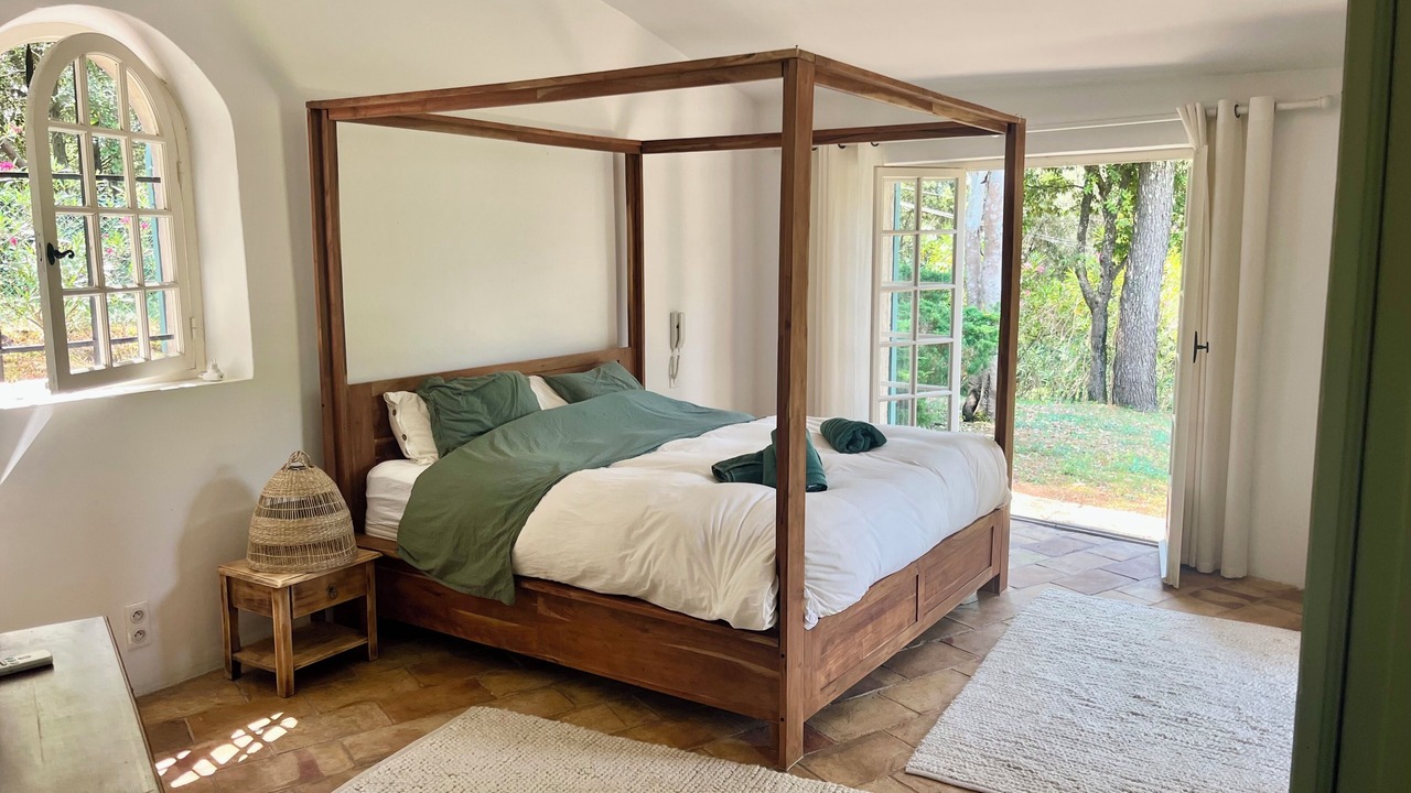 Photo of Bedroom in Roquefort-les-Pins