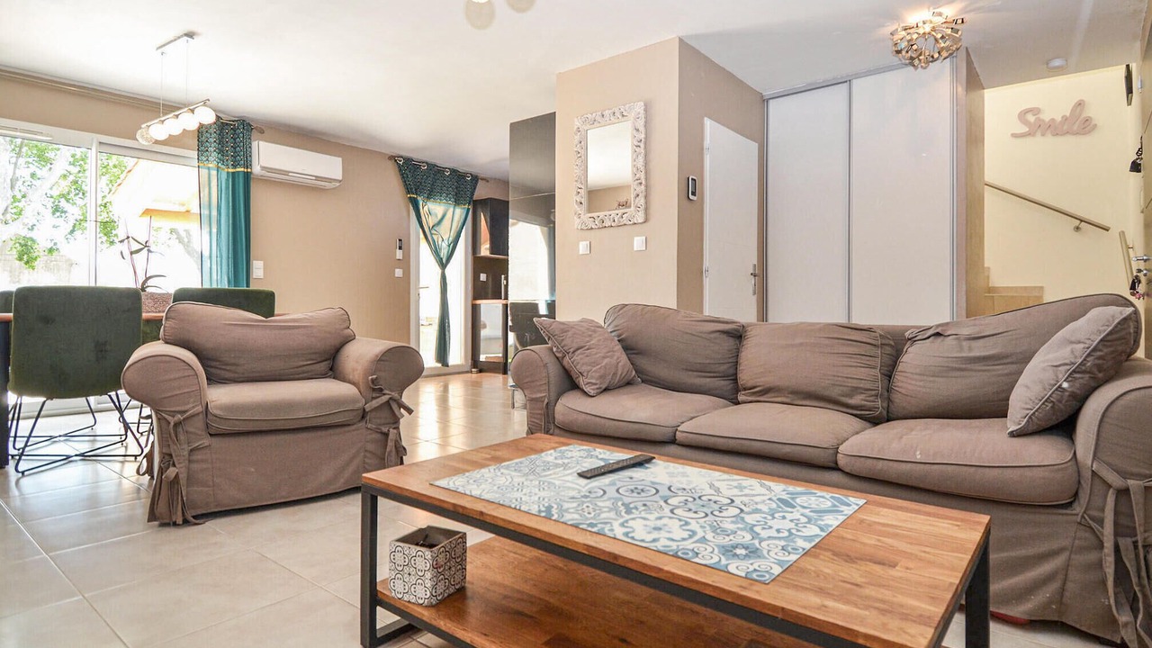 Photo of Bedroom in Raphele-les-Arles