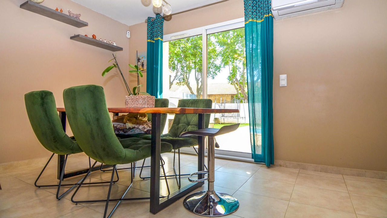 Photo of Bedroom in Raphele-les-Arles