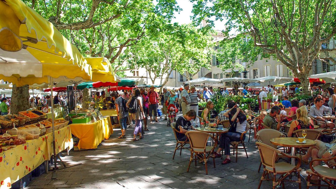 Photo of Others in Raphele-les-Arles