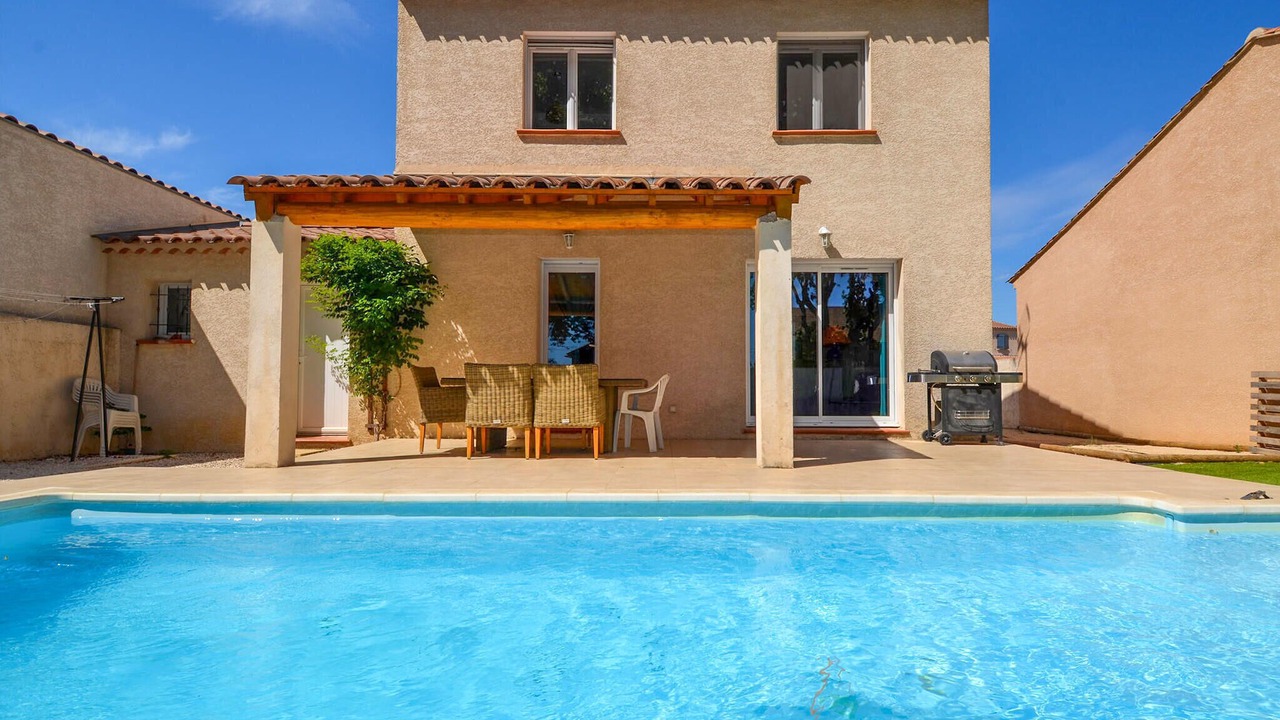 Photo of Outdoor in Raphele-les-Arles