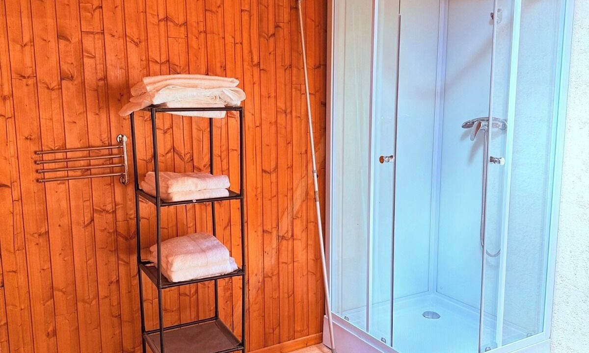 Photo of Bathroom in Chorges
