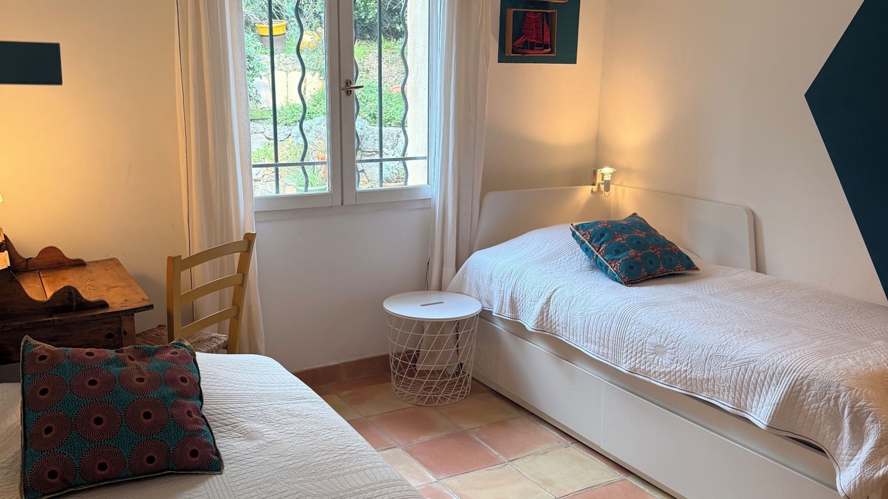 Photo of Bedroom in Guerrevieille