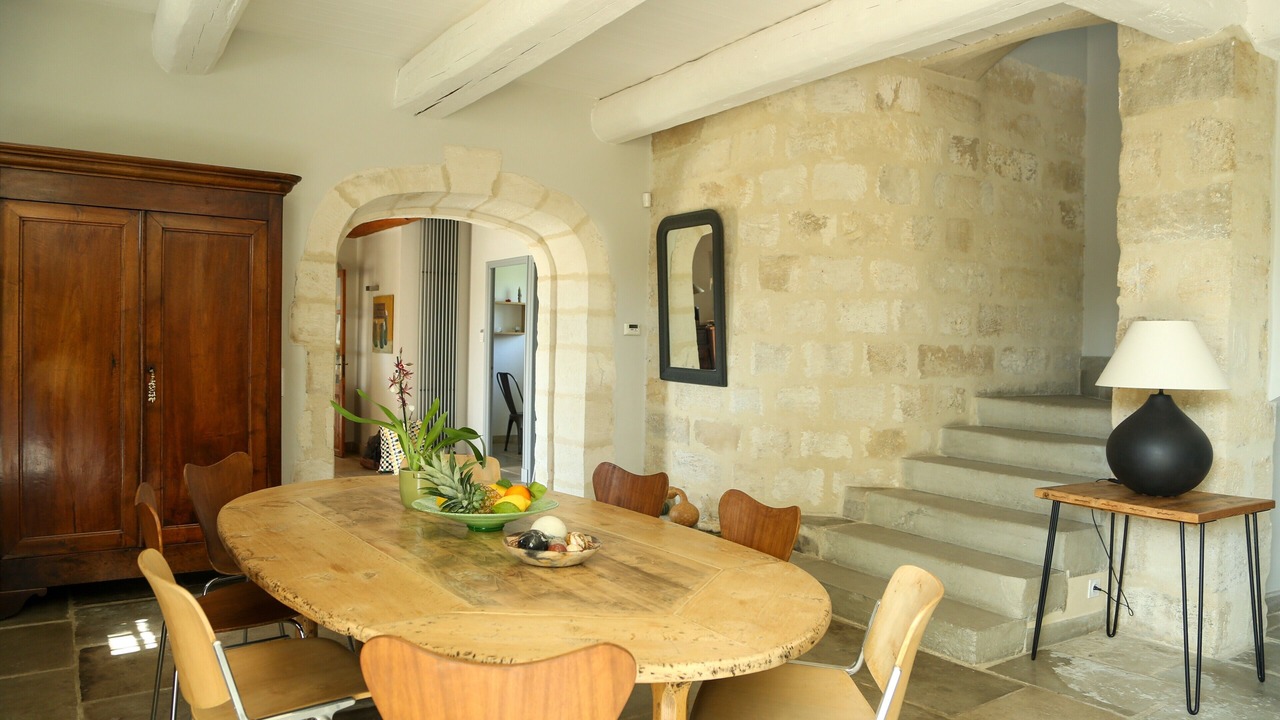 Photo of Others in Noves