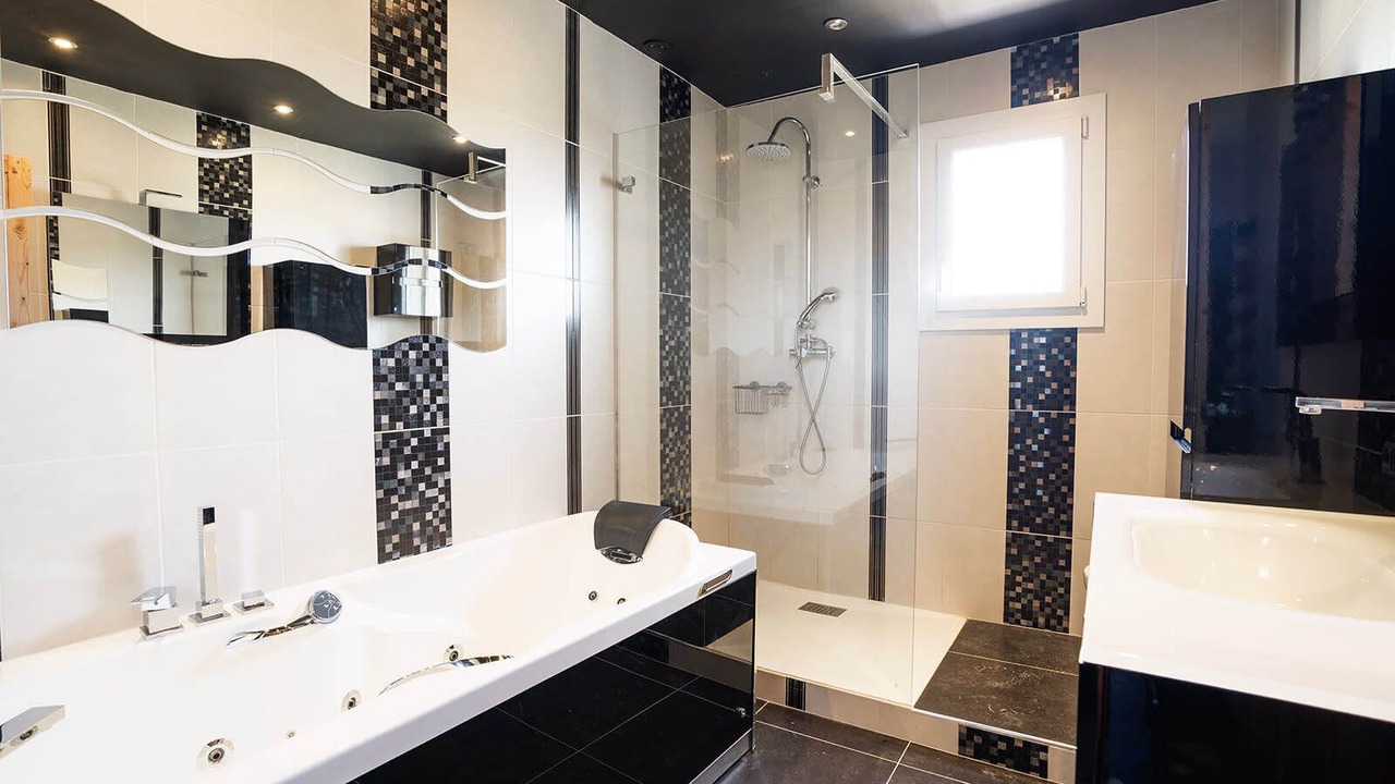 Photo of Bathroom in Maillane