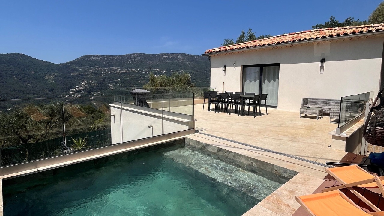 Photo of Outdoor in Contes