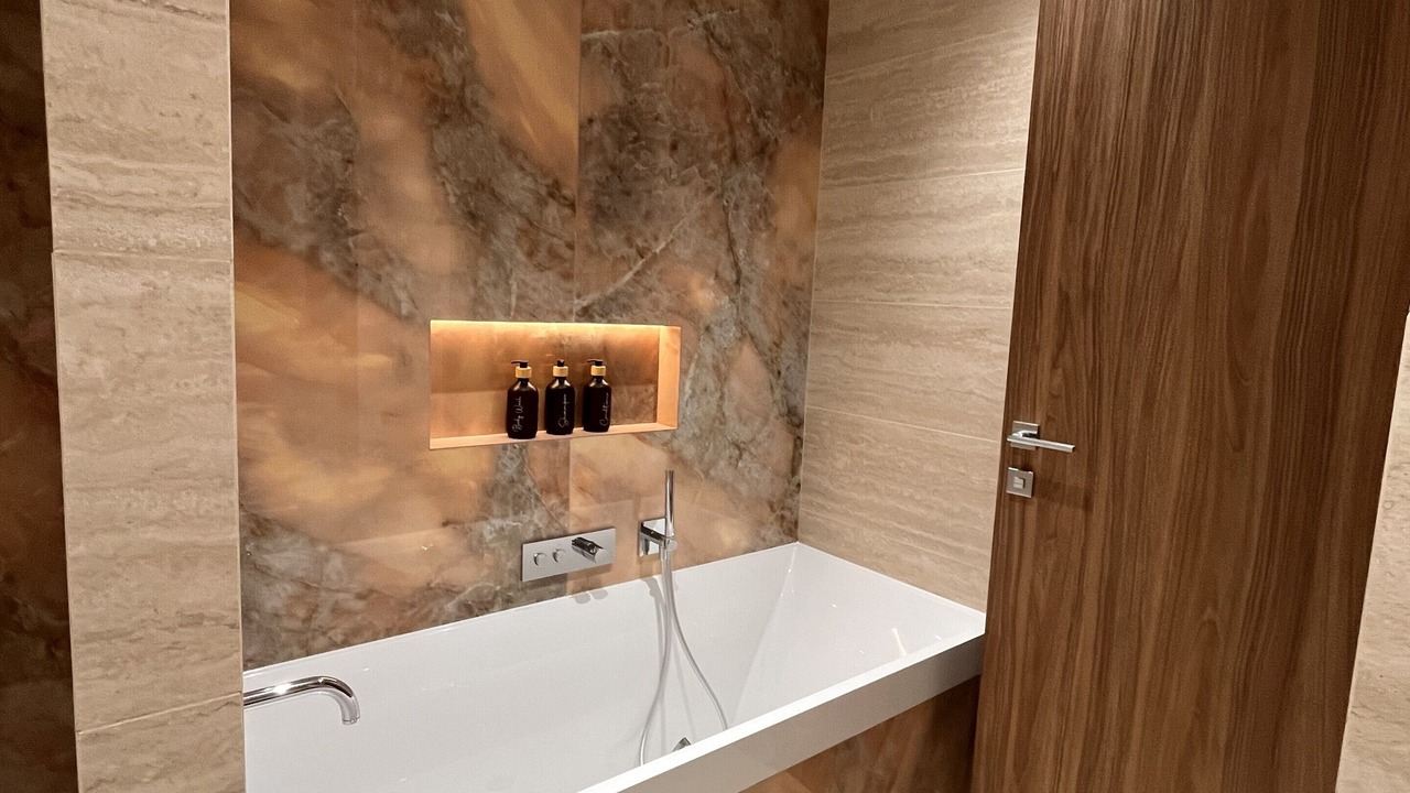 Photo of Bathroom in Contes