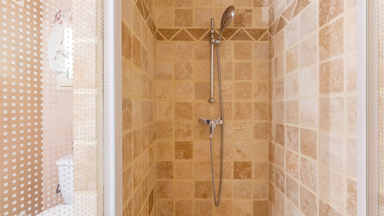 Photo of Bathroom in Saint-Cannat