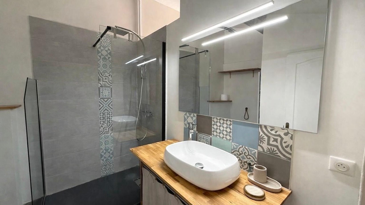 Photo of Bathroom in Fuveau