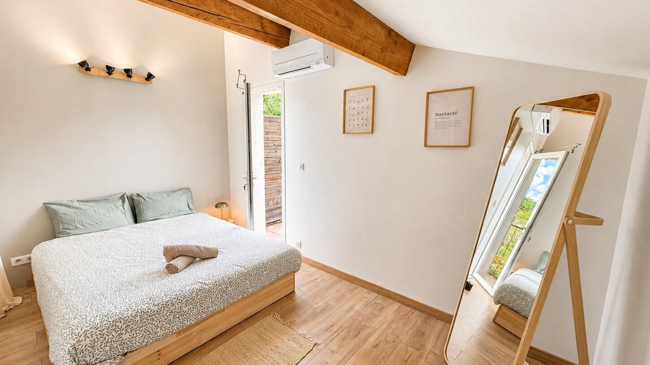 Photo of Bedroom in Fuveau