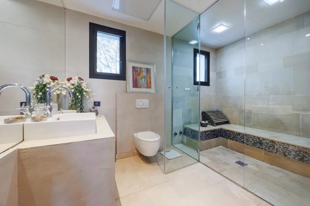 Photo of Bathroom in Cabries
