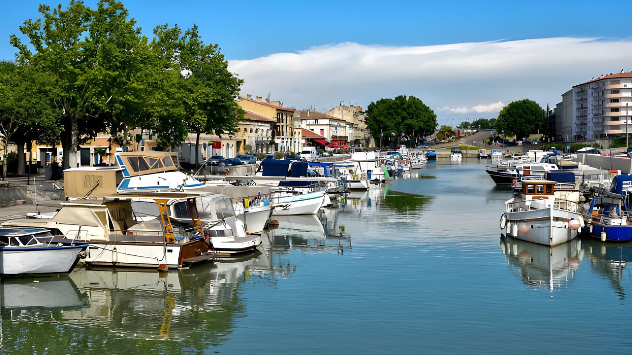 Photo of Others in Beaucaire