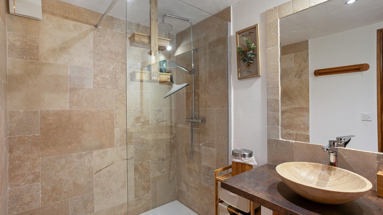 Photo of Bathroom in Sillans-la Cascade