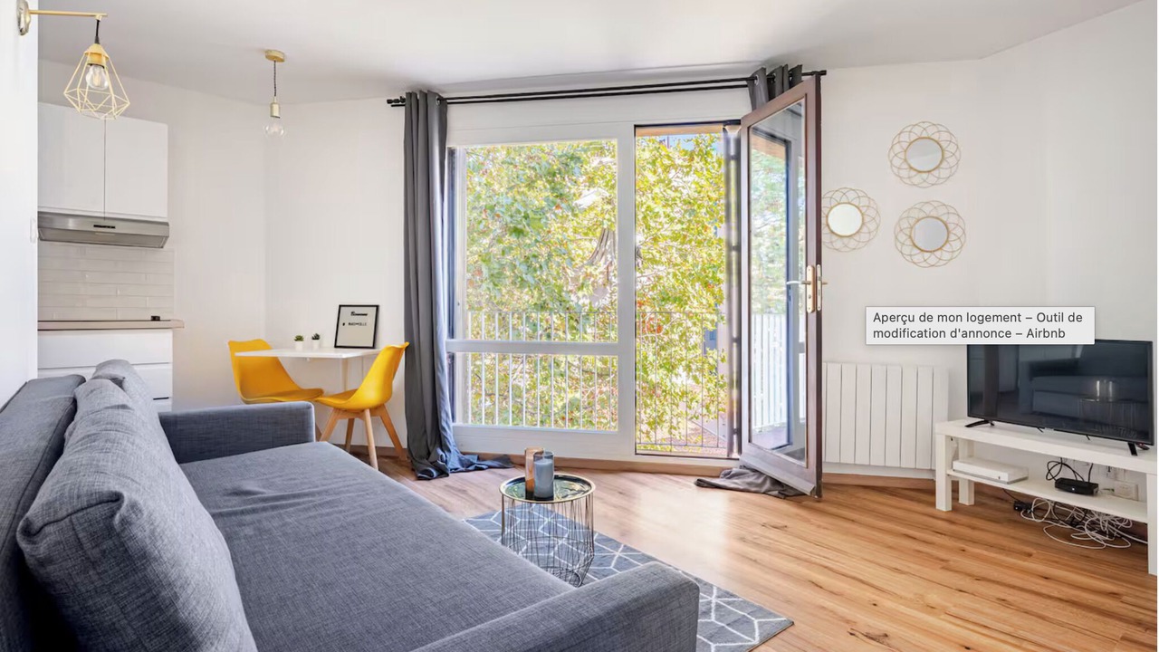 Photo of Livingroom in Saint-Lazare