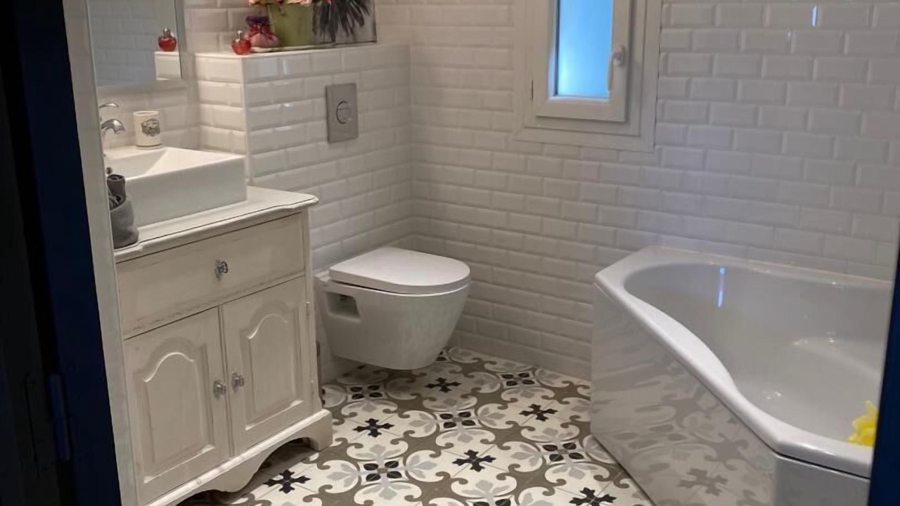 Photo of Bathroom in Tanneron