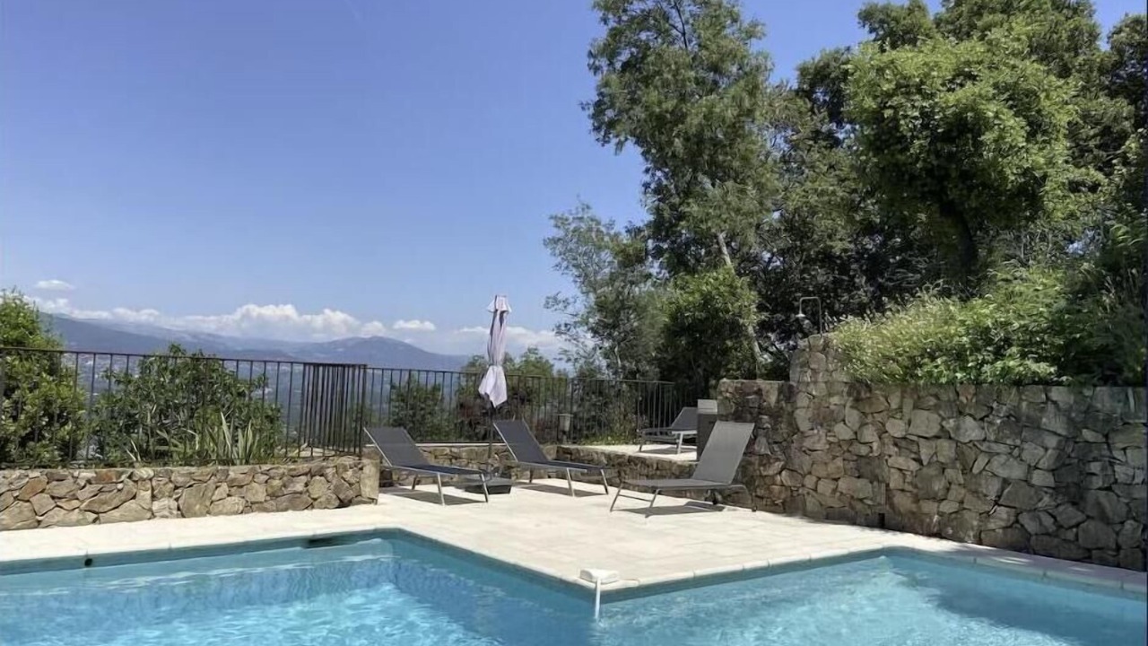 Photo of Outdoor in Tanneron