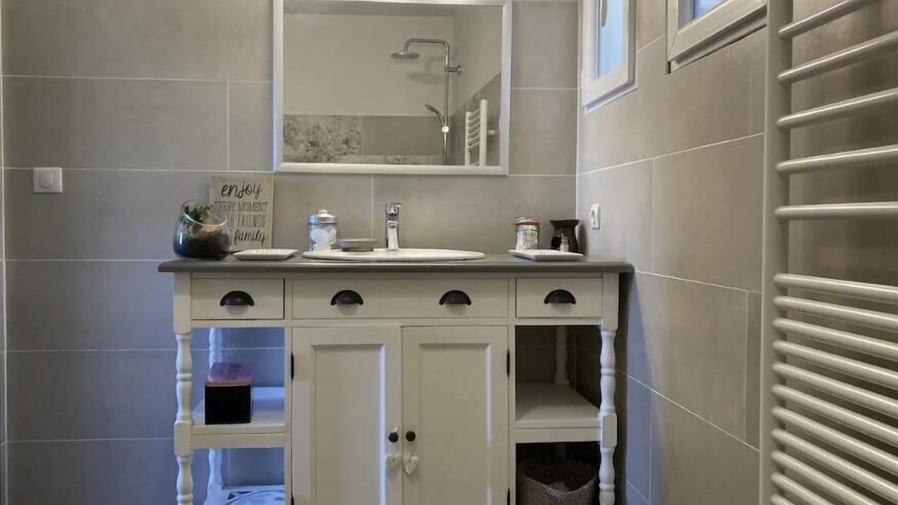 Photo of Bathroom in Tanneron