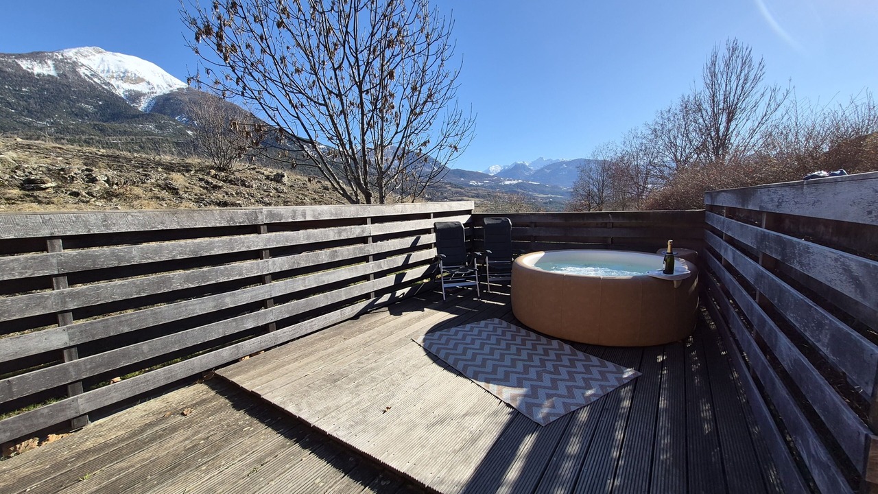 Photo of Outdoor in Chateauroux-les-Alpes