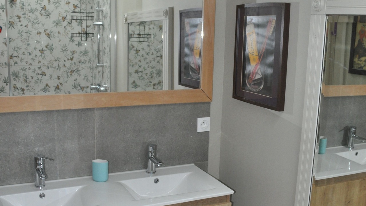 Photo of Bathroom in Quartier des Espesses