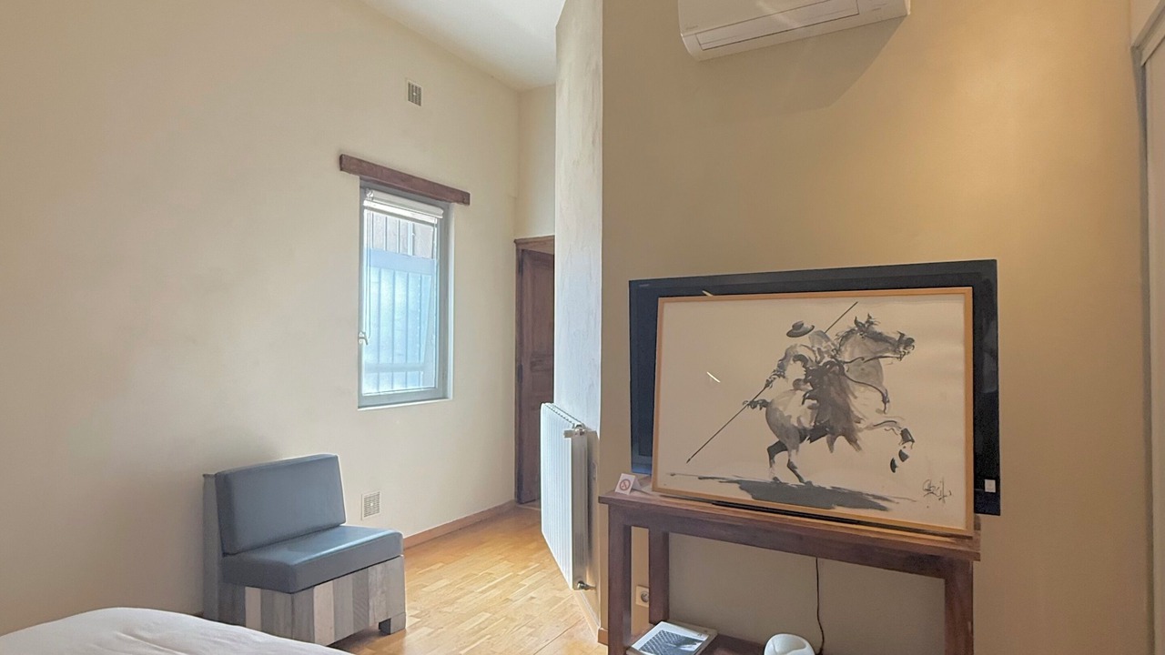 Photo of Bedroom in Arles City Centre