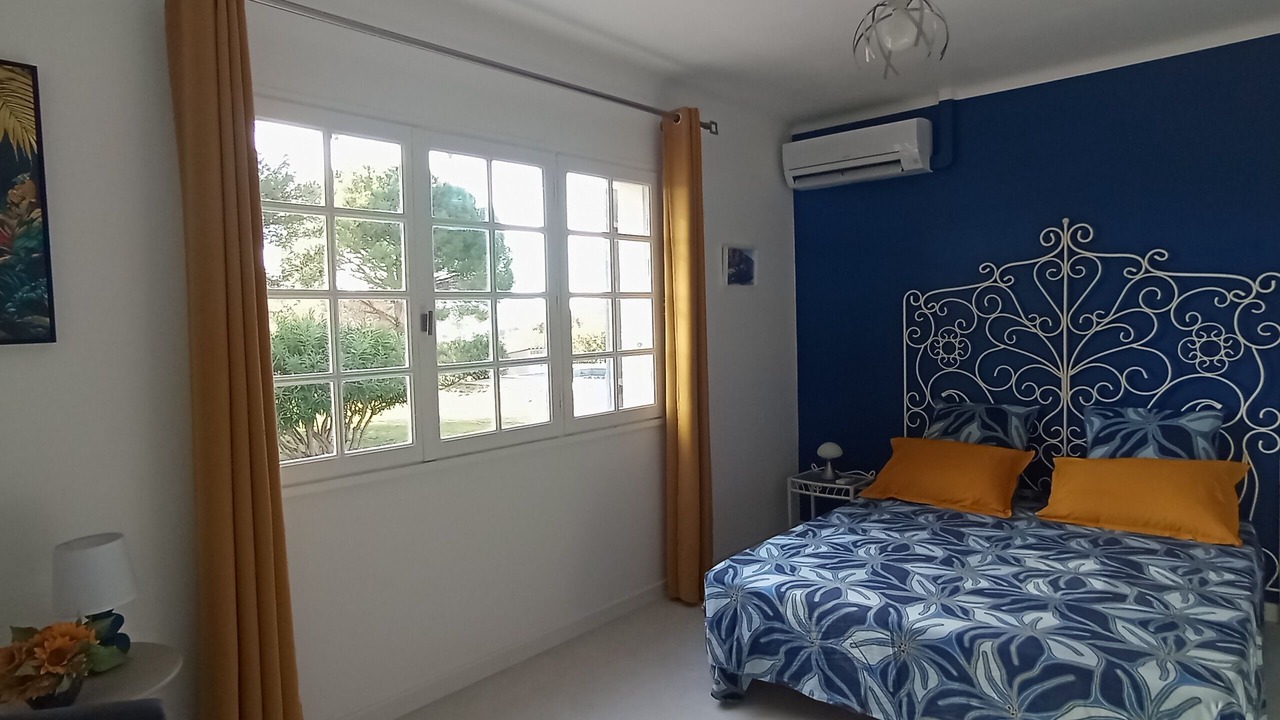 Photo of Bedroom in Sainte-Anne du Castellet