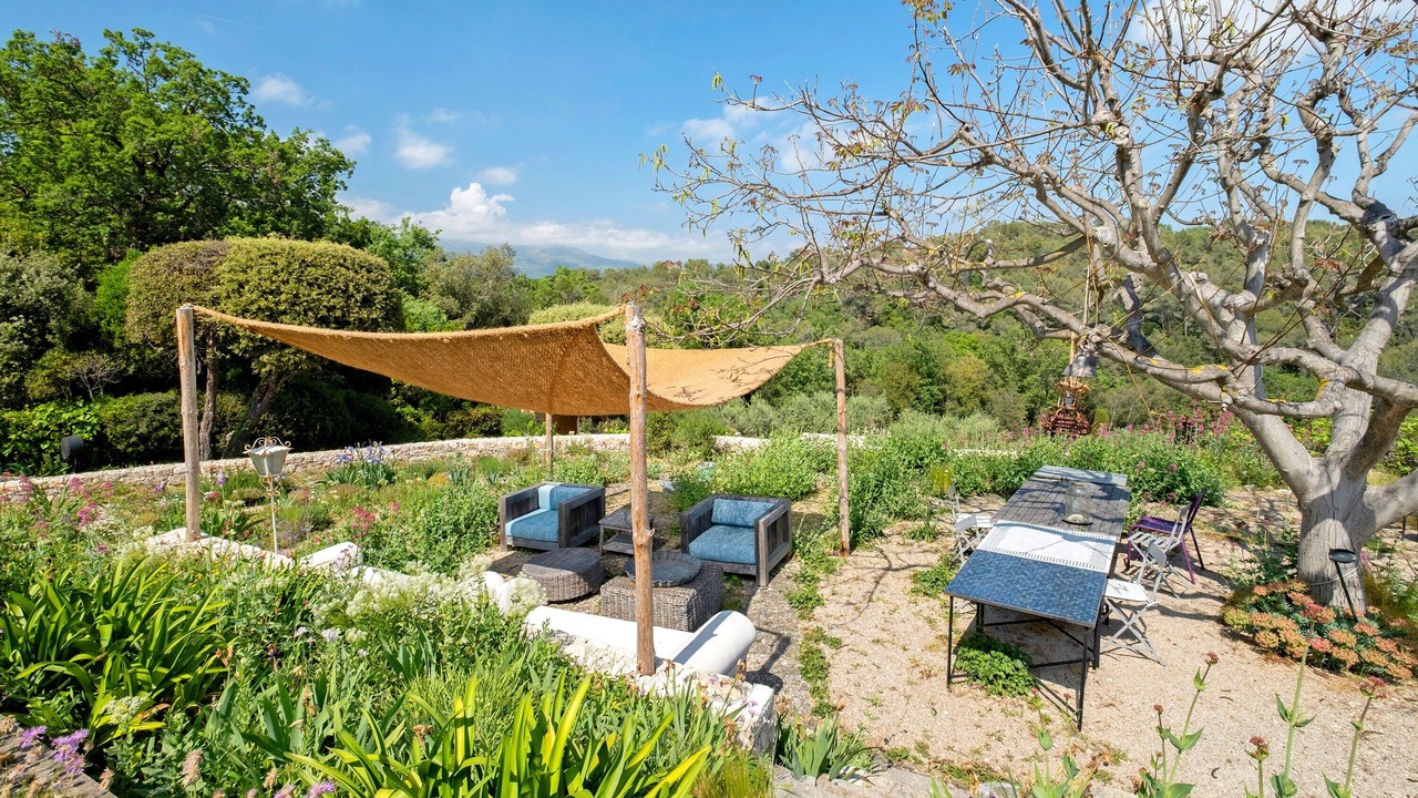 Photo of Outdoor in Les Maillans