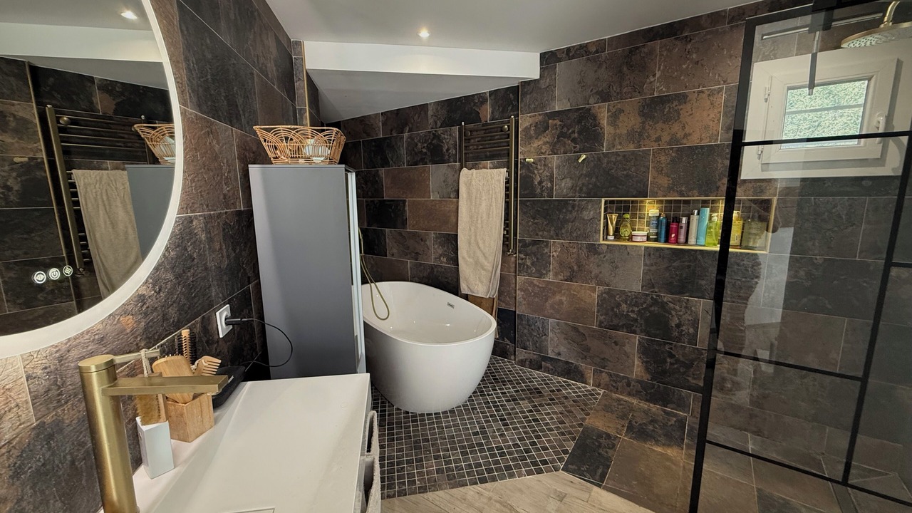 Photo of Bathroom in Istres