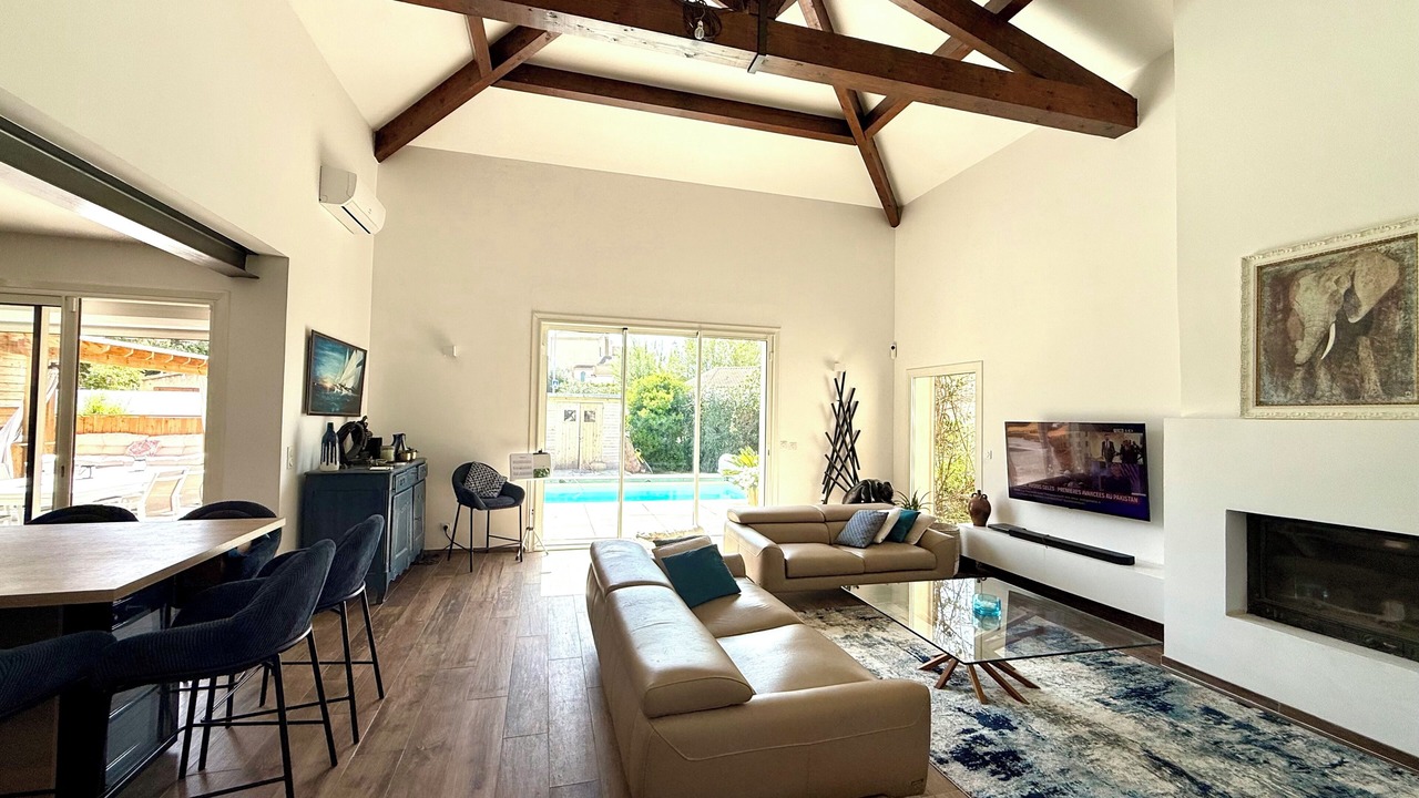 Photo of Livingroom in Istres