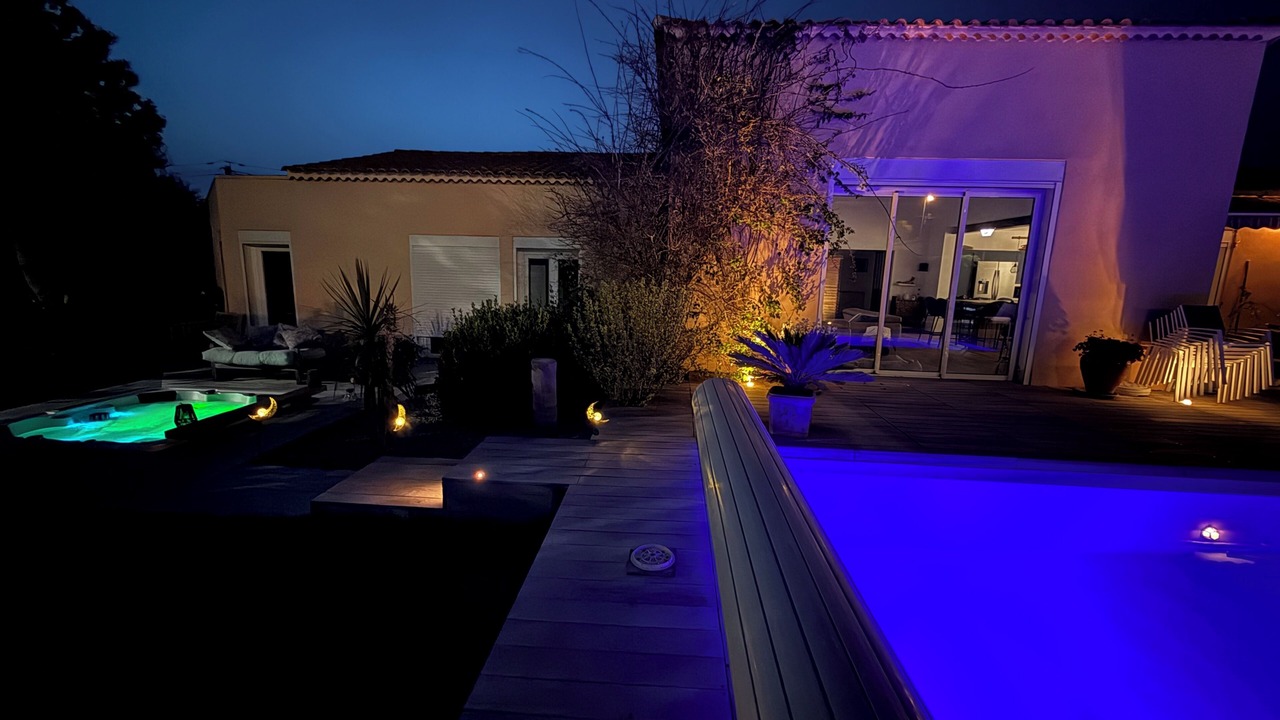 Photo of Outdoor in Istres
