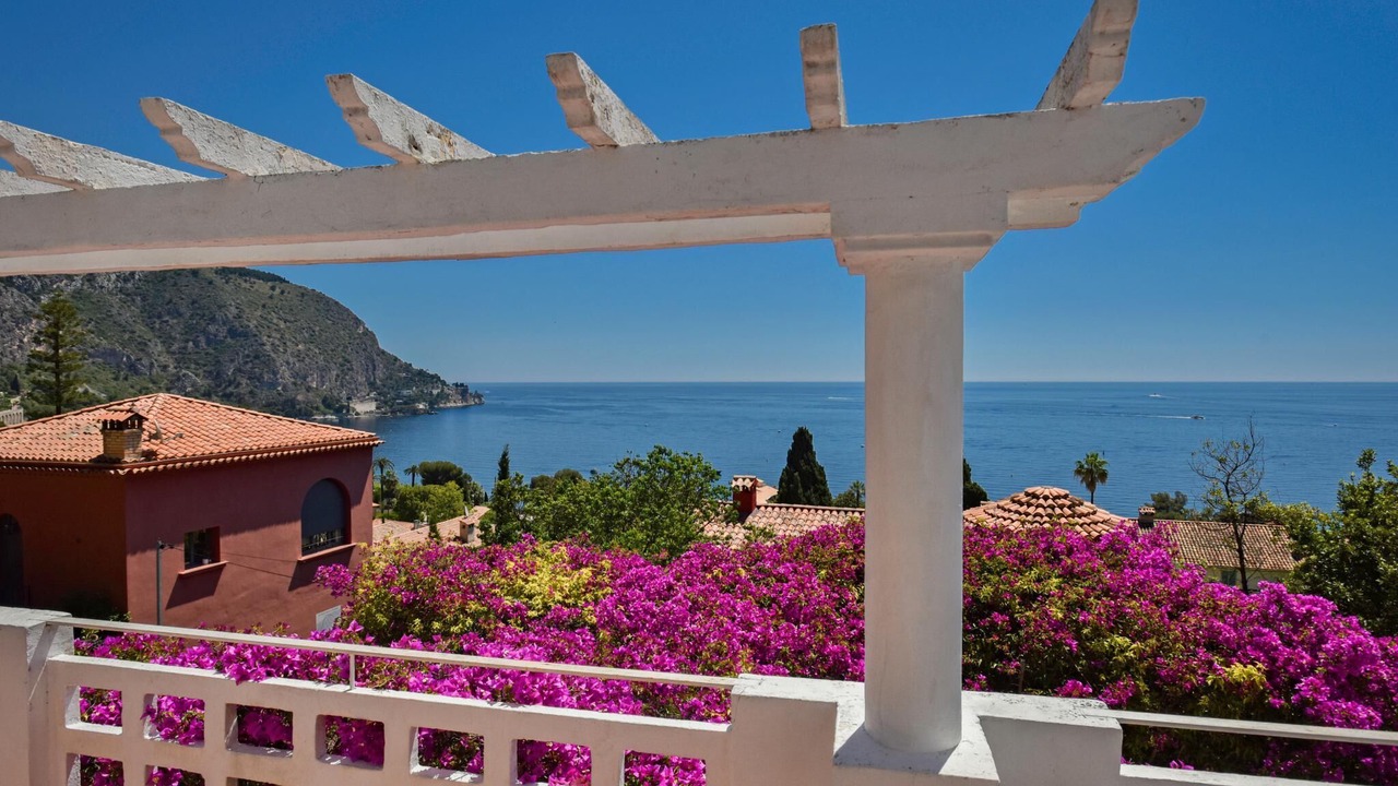 Photo of Others in Eze