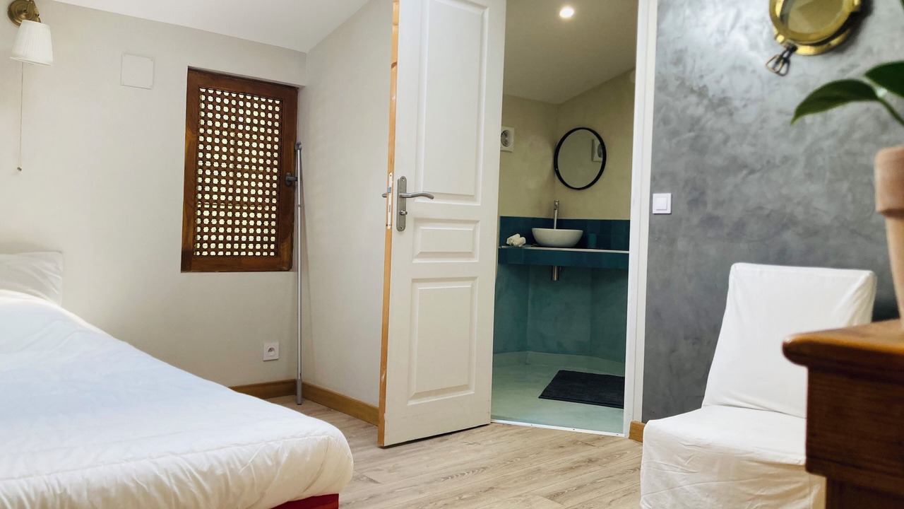 Photo of Bedroom in Gemenos