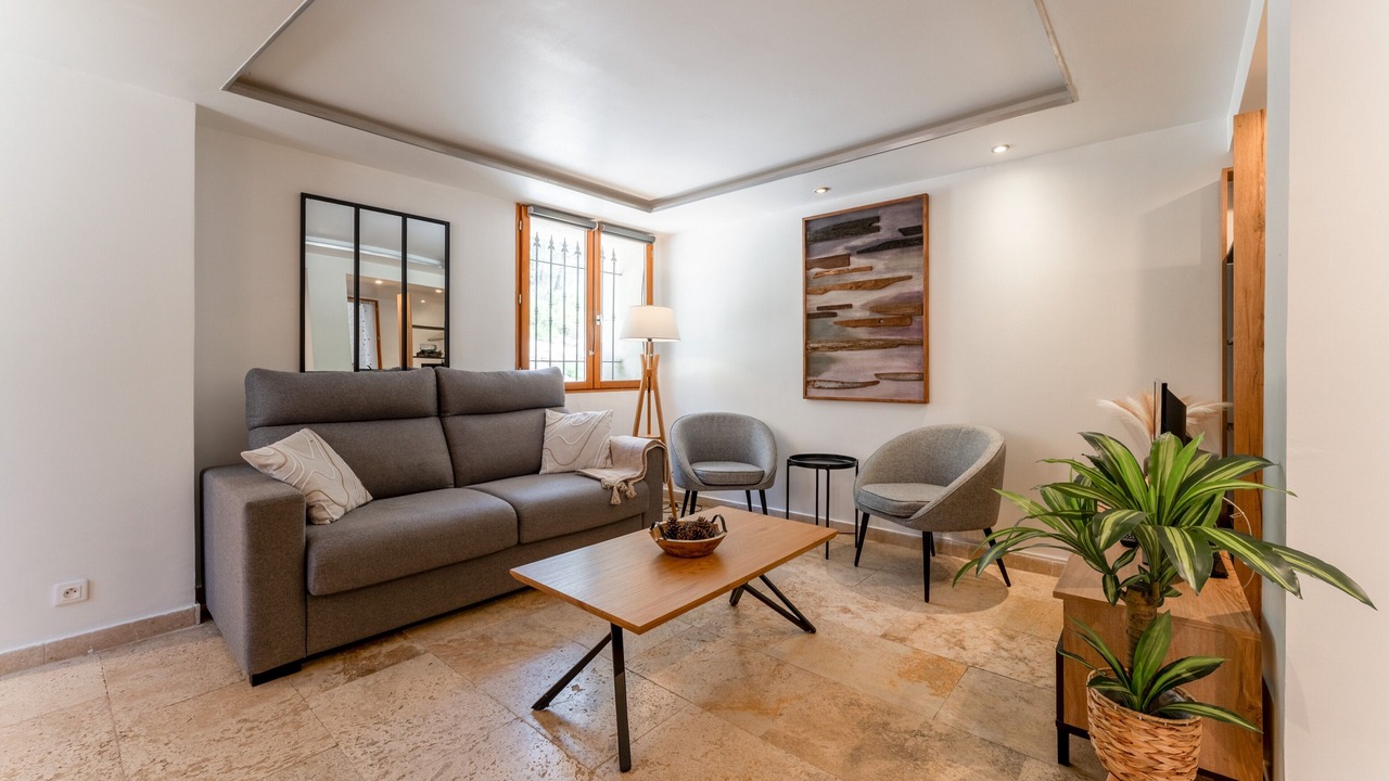 Photo of Livingroom in Eyguieres